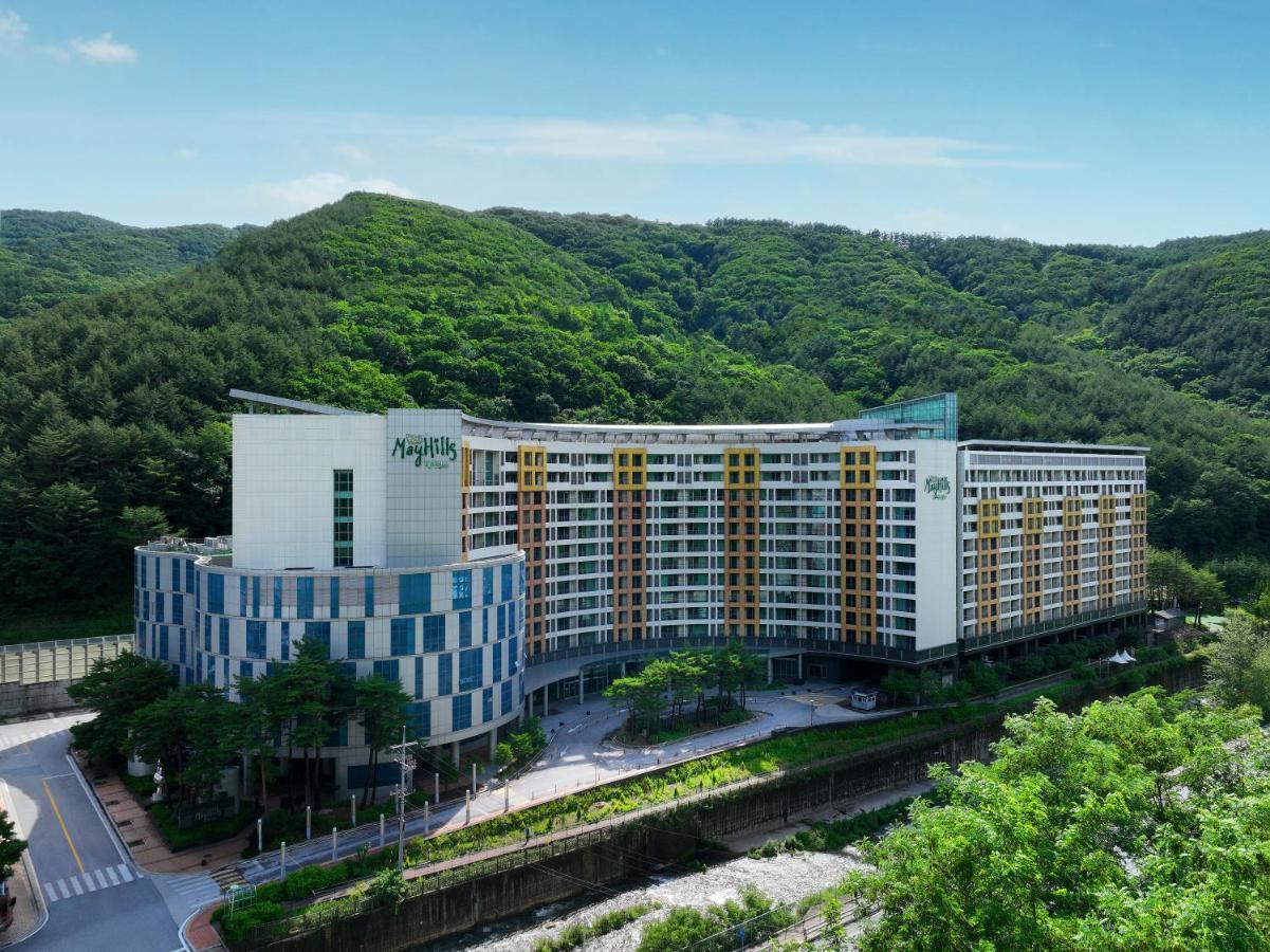Jeongseon Mayhills Resort Buitenkant foto
