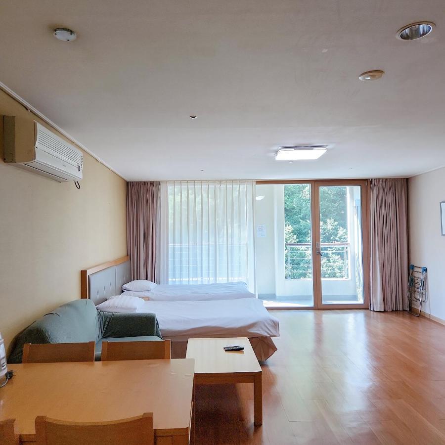 Jeongseon Mayhills Resort Buitenkant foto