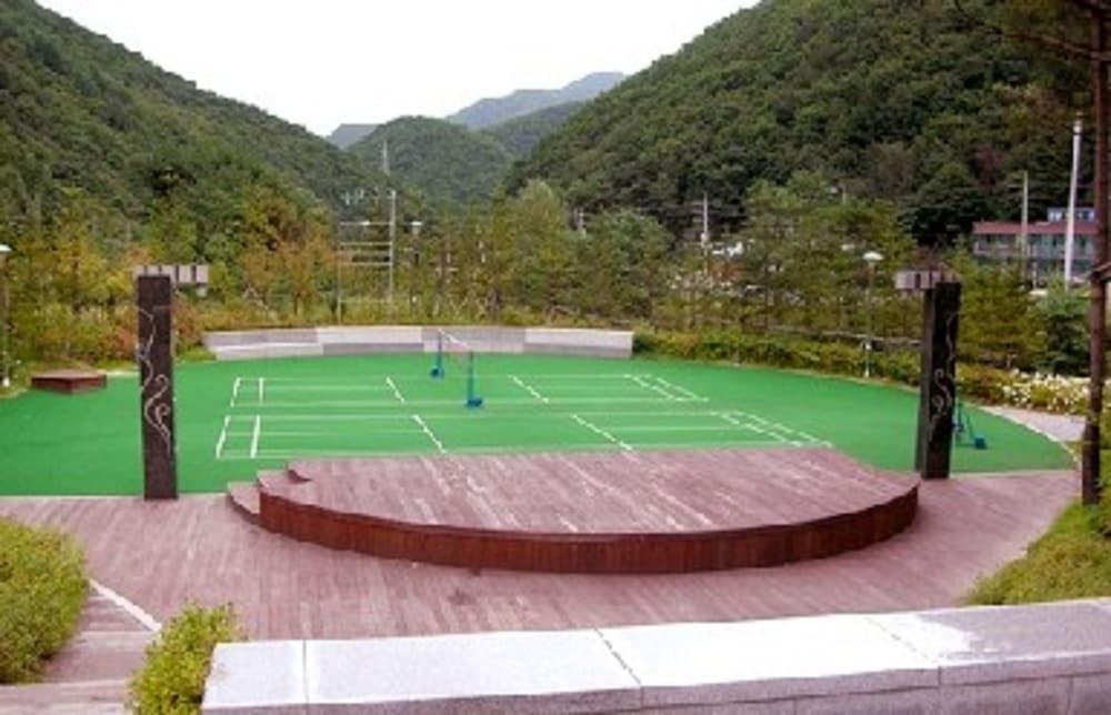 Jeongseon Mayhills Resort Buitenkant foto