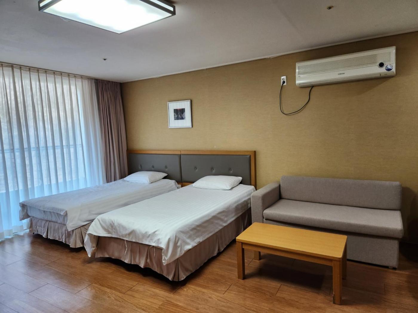 Jeongseon Mayhills Resort Buitenkant foto