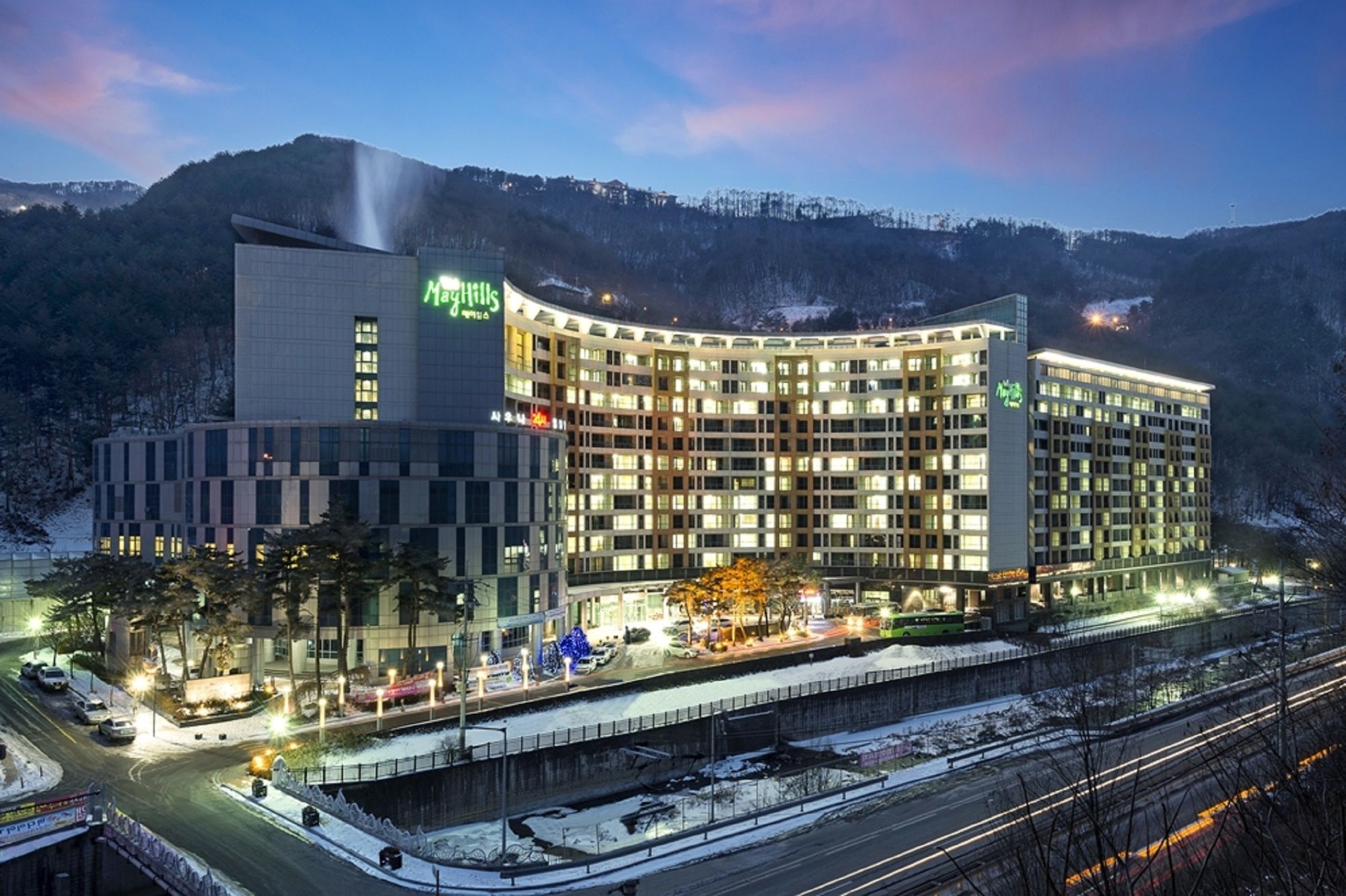 Jeongseon Mayhills Resort Buitenkant foto