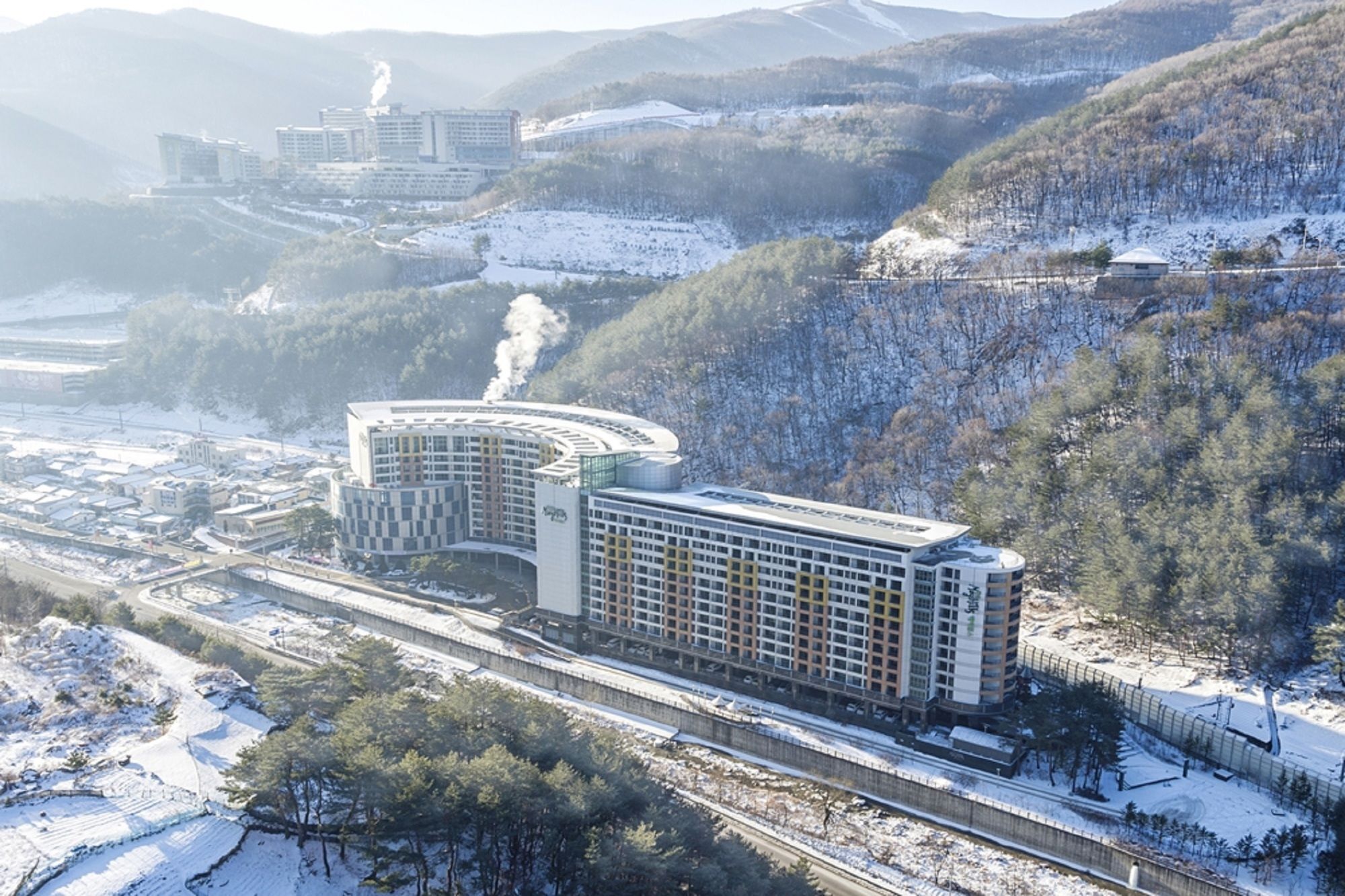 Jeongseon Mayhills Resort Buitenkant foto